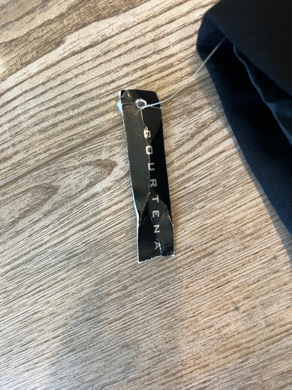 Courtenay Black Single-Button Notch Lapel Blazer - Picture 5 of 5